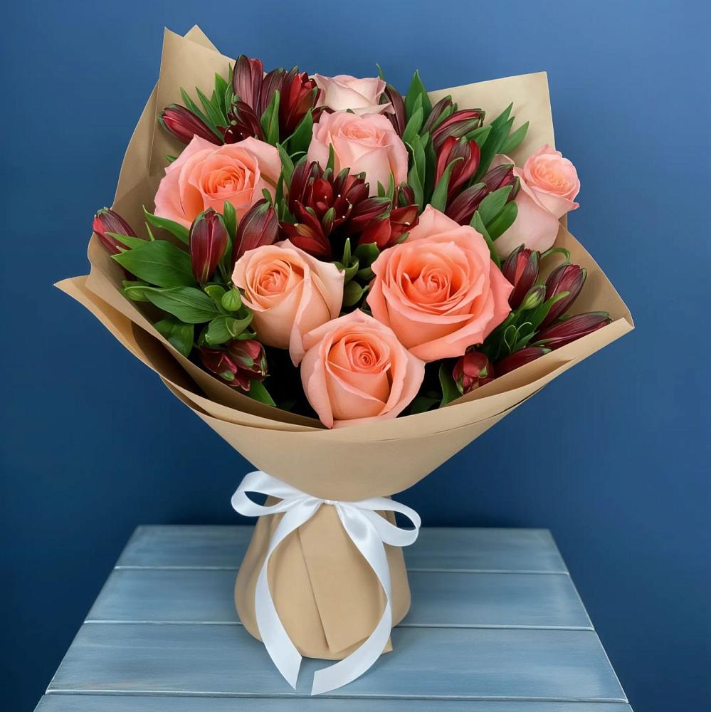 Букет цветов из: Розы и Альстромерии в Талинке