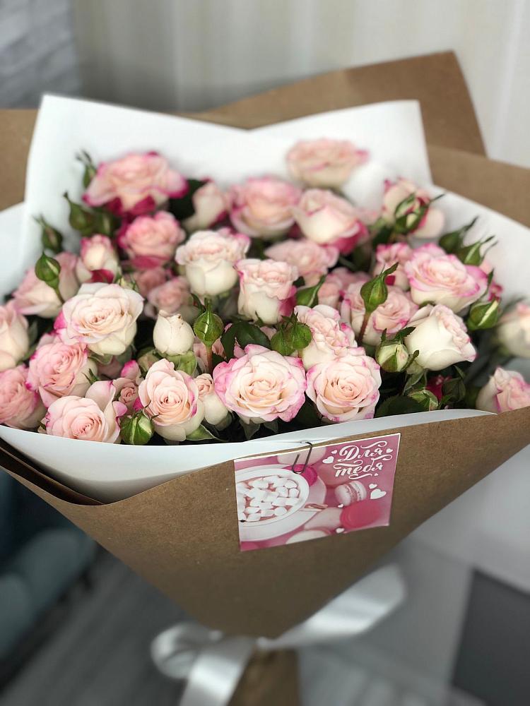 Букет цветов из: Розы в Талинке