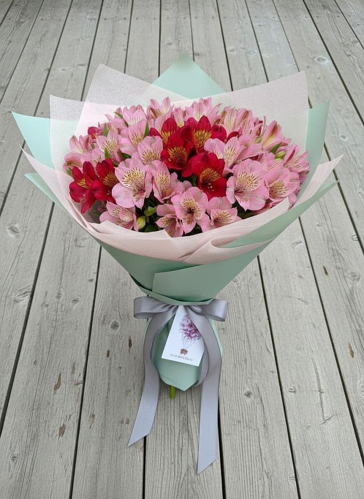 Букет цветов из: Альстромерии в Талинке