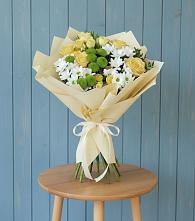 Букет цветов из:  Хризантемы и Розы в Талинке