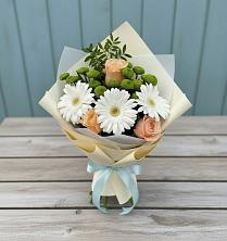 Букет цветов из:  Герберы, Розы и Хризантемы в Талинке