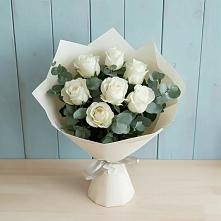 Букет Белые розы в Эвкалипте в Талинке