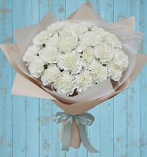 Букет цветов из:  Гвоздики в Талинке